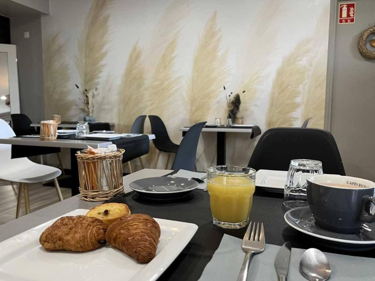 Hotel Best Western La Mare O Poissons Ouistreham Dış mekan fotoğraf